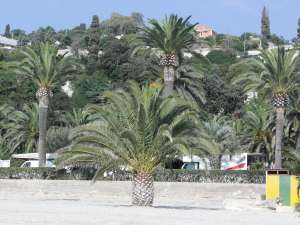 Xtrallusion photo gallery of Italy. Photos, pictures, images and photographs of the Italian Rivieras, the Italian Lakes, the Italian Alps, the Cinque Terre, the Amalfi coast and some of the most beautiful corners of Italy. Plus photos of Italian cities such as Pisa, Milan, Genoa and Rome.